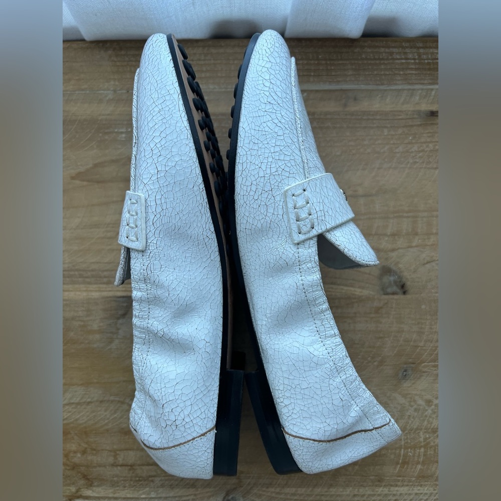 Tory Burch Ballet Loafer in Shiny White Women’s Size 6.5 New - Picture 6 of 10
